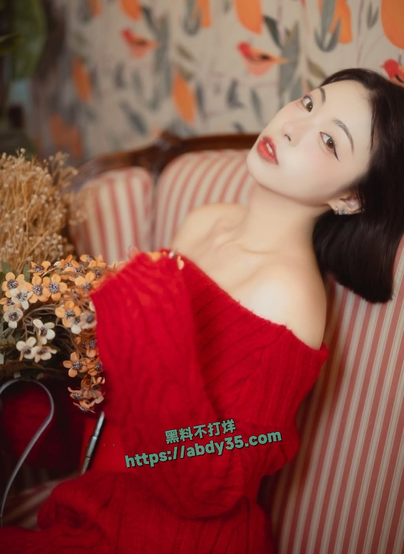 高颜值短发巨乳模特儿22