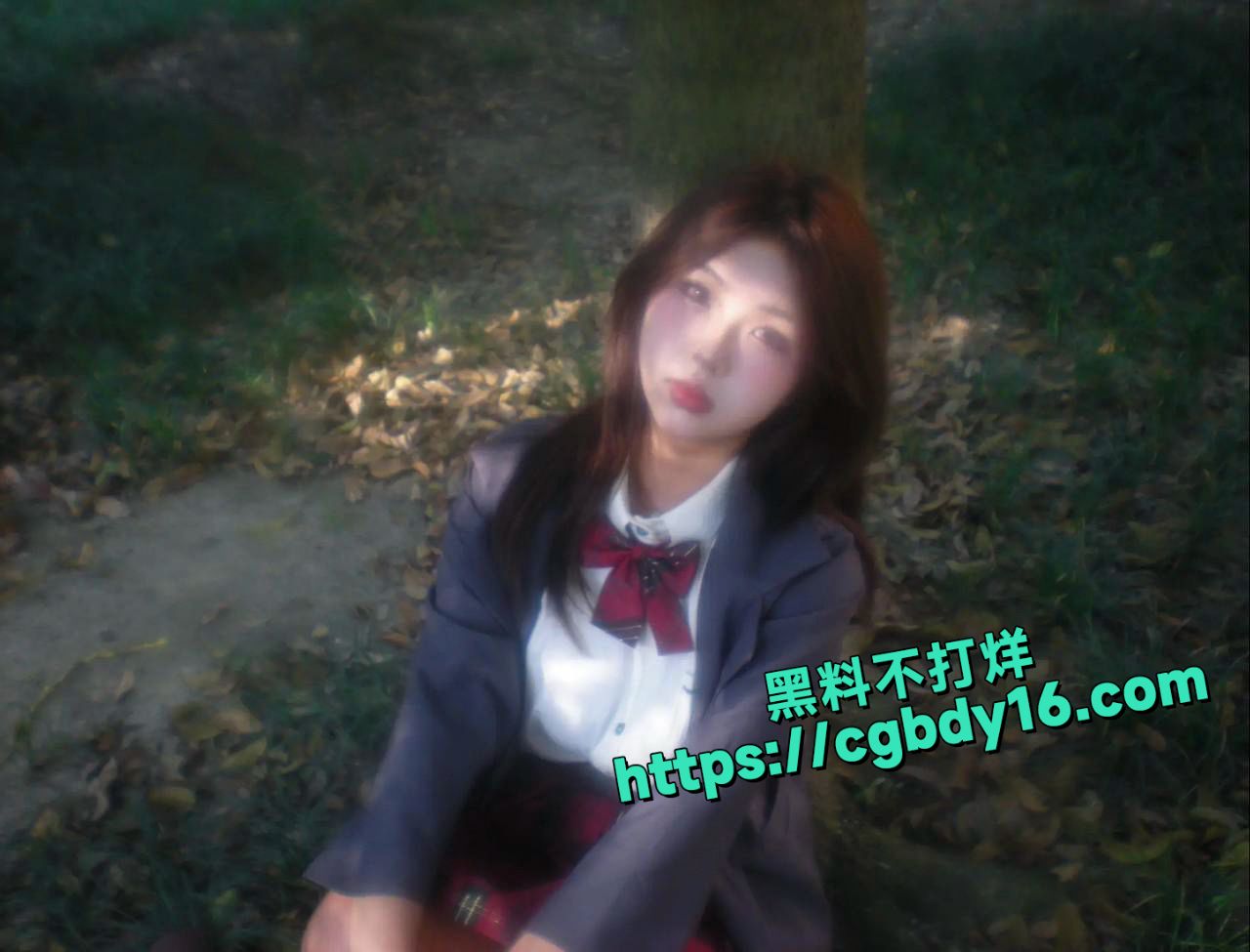 网调抖音女大学生宣宣自慰揉搓极品大奶9