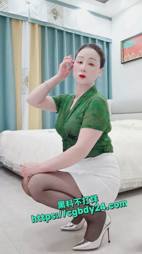 手气质没美熟妇快乐鸟金主定制泄密流出3