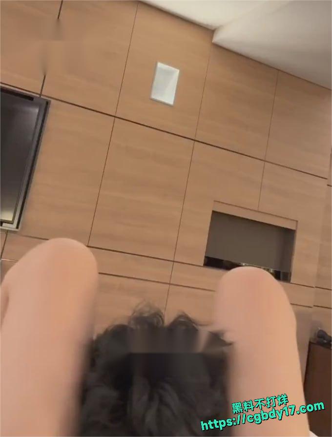 推特丸崽开辟福利姬新赛道 4
