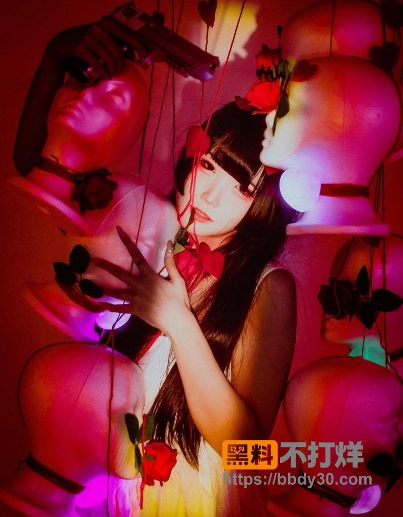 齐刘海cosplay小网红乐了3