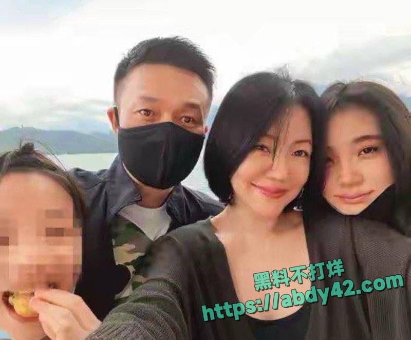 曝许雅钧给粉丝发大S出殡照片 4
