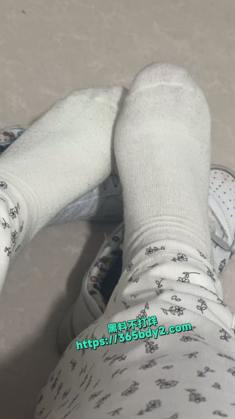 河南周口胡邱瑜网上调教的母狗奶子特别大4