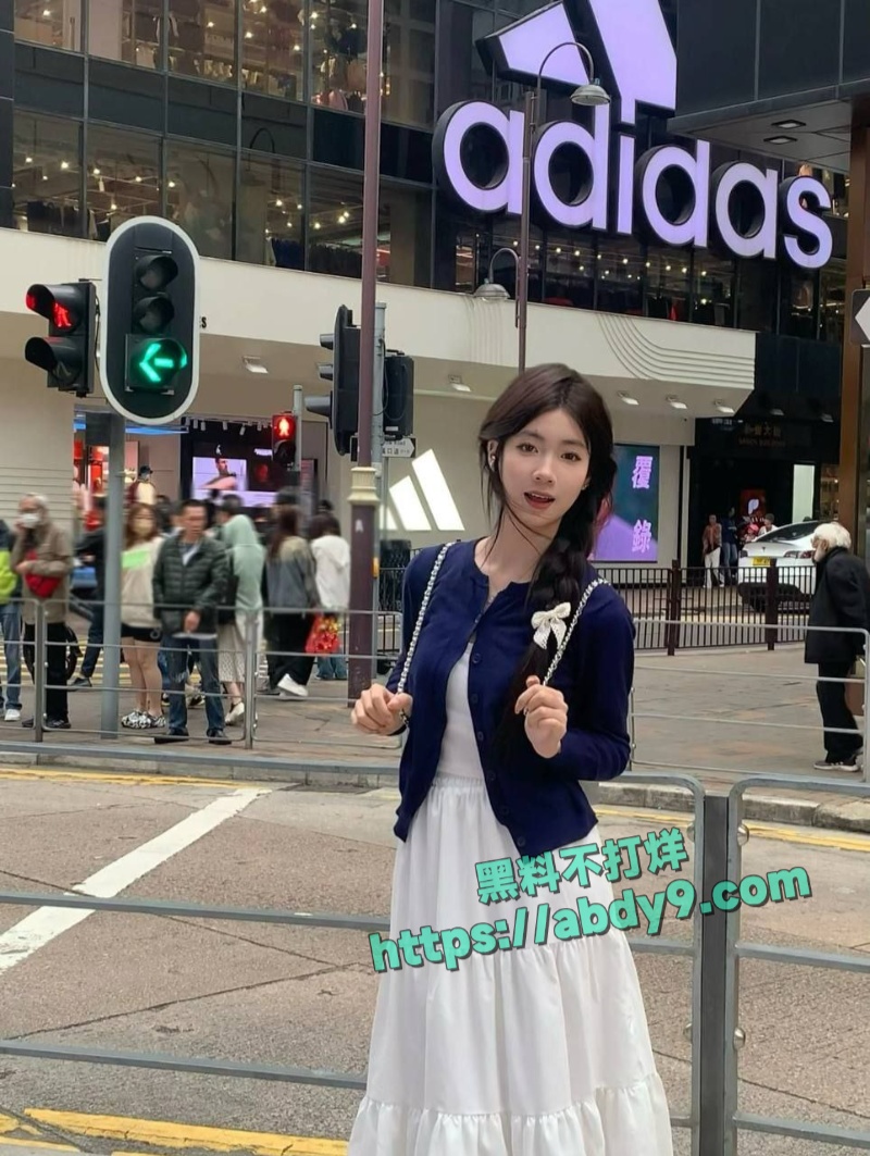 广州反差嫩妹陈敏仪 4