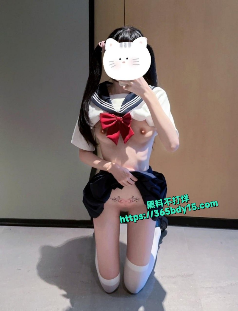 网红小月喵cos