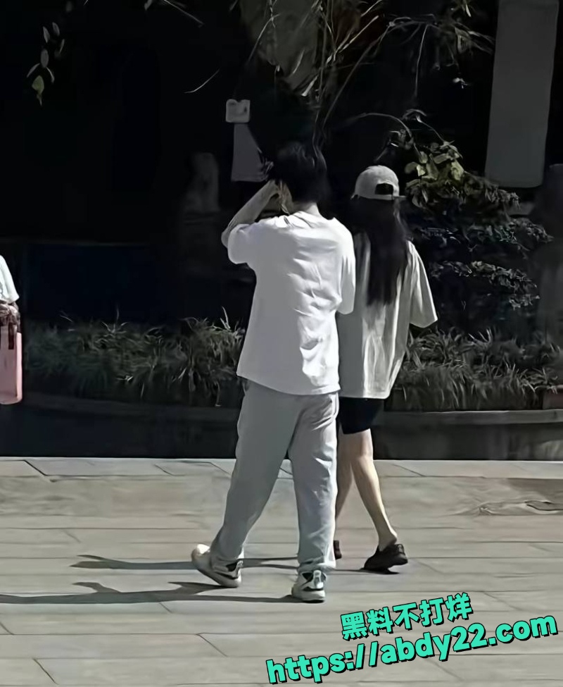 潇潇劈腿电竞冠军487 39