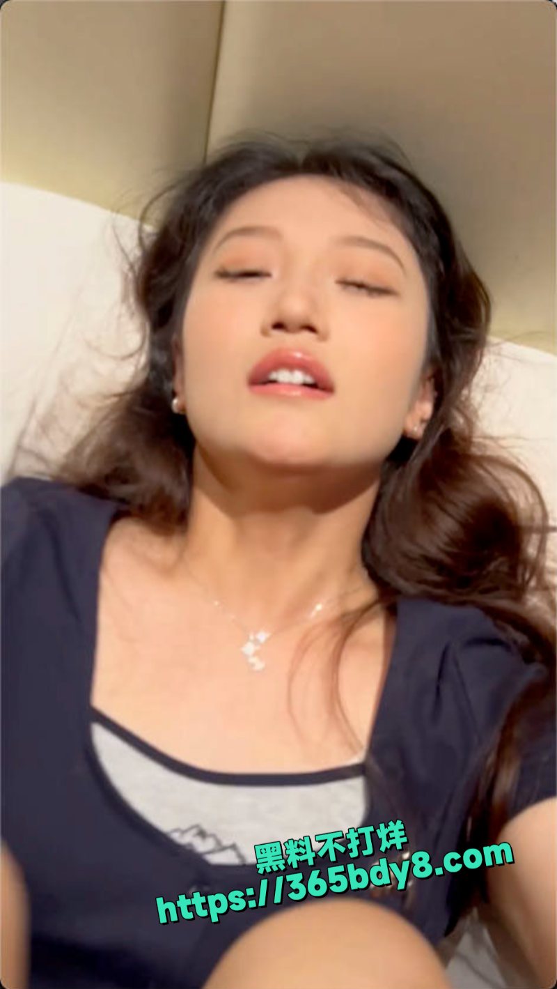 河北刘莉莉和男友分手后惨遭曝光做爱小视频15