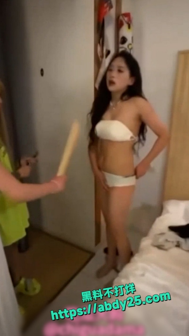 甘肃黑衣女大学生 13