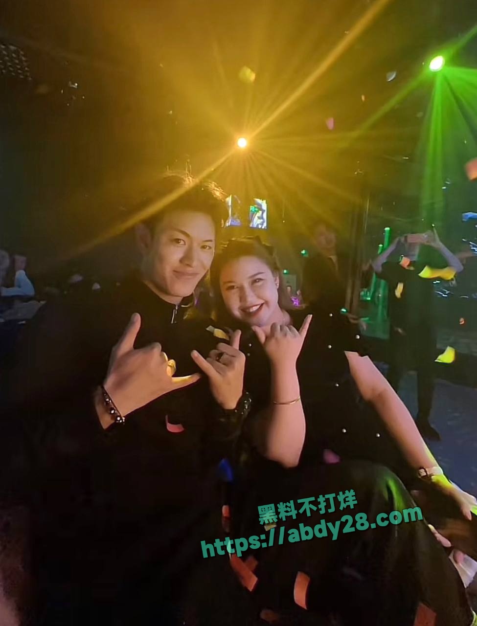 抖音藏族网红董朱被原配锤渣男 78