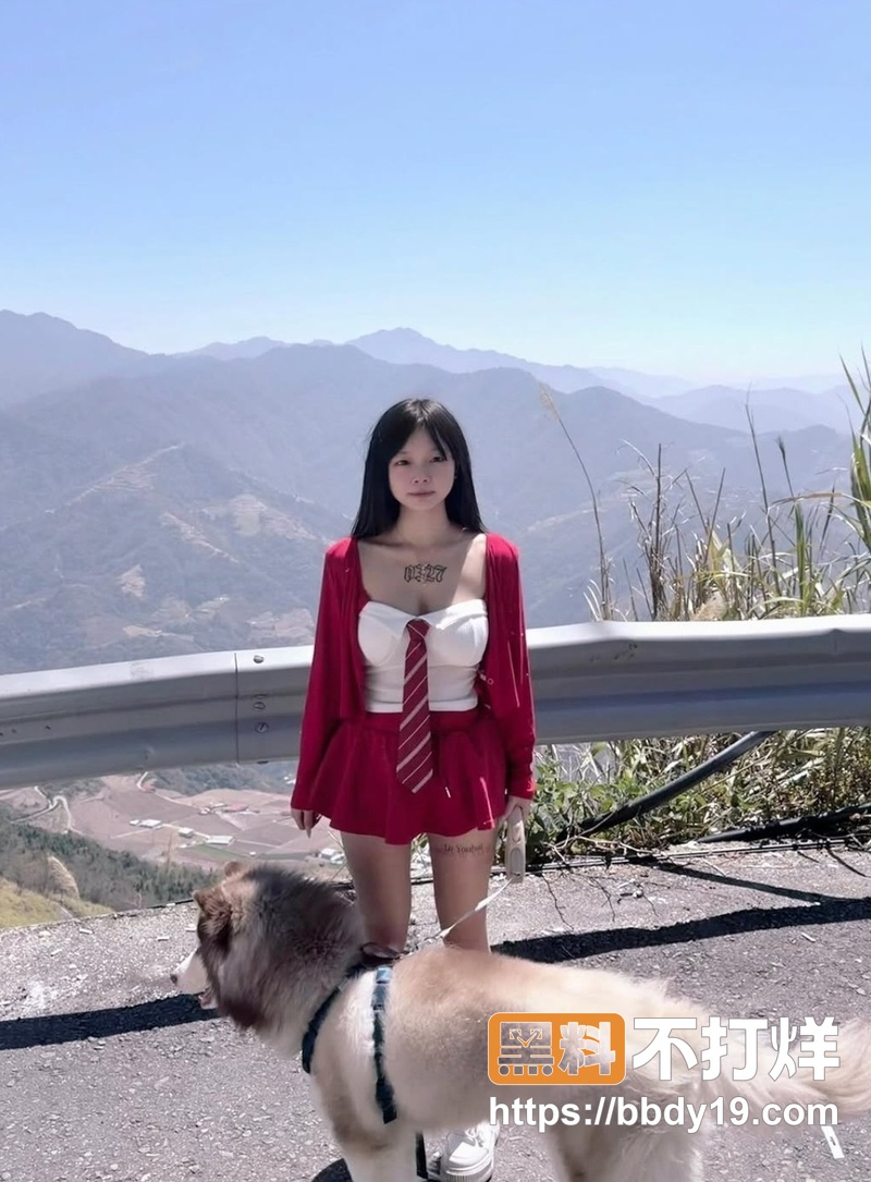 纹身小网美与男友自拍泄密22