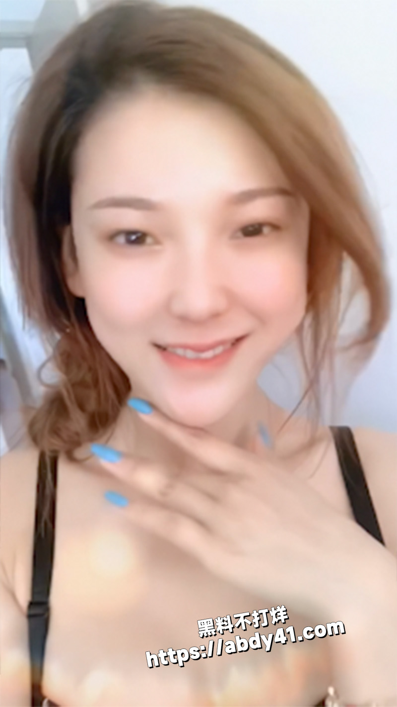 私人会议 情趣 裸舞.jpg3