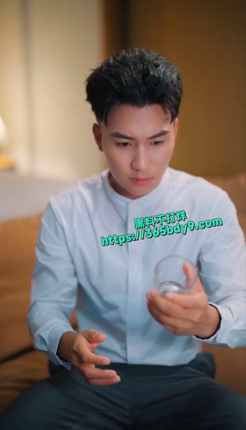 身价千万网红eliy教母上岸后自导自演擦边短剧4