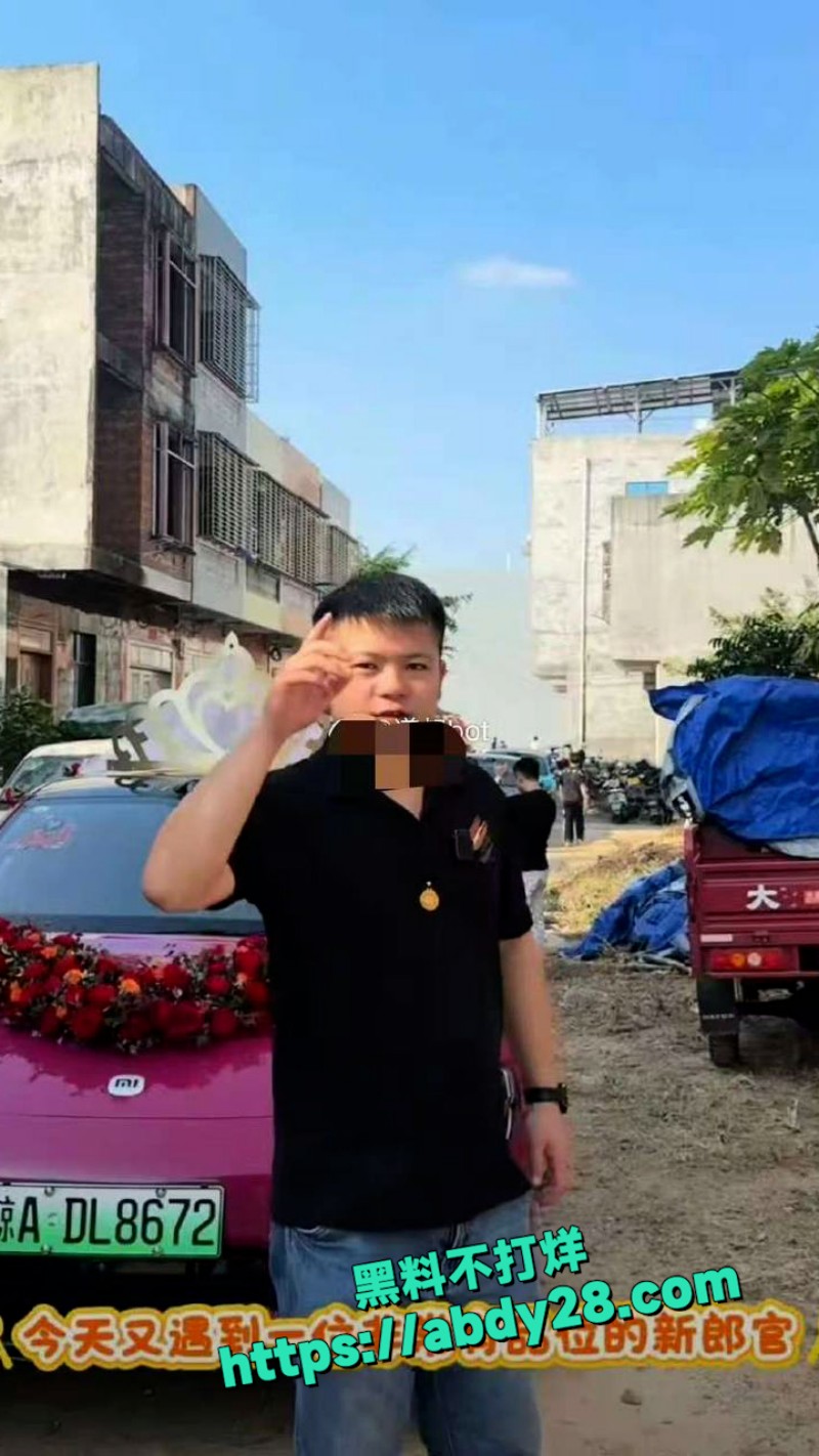 小米汽车在美容店发生起火 4