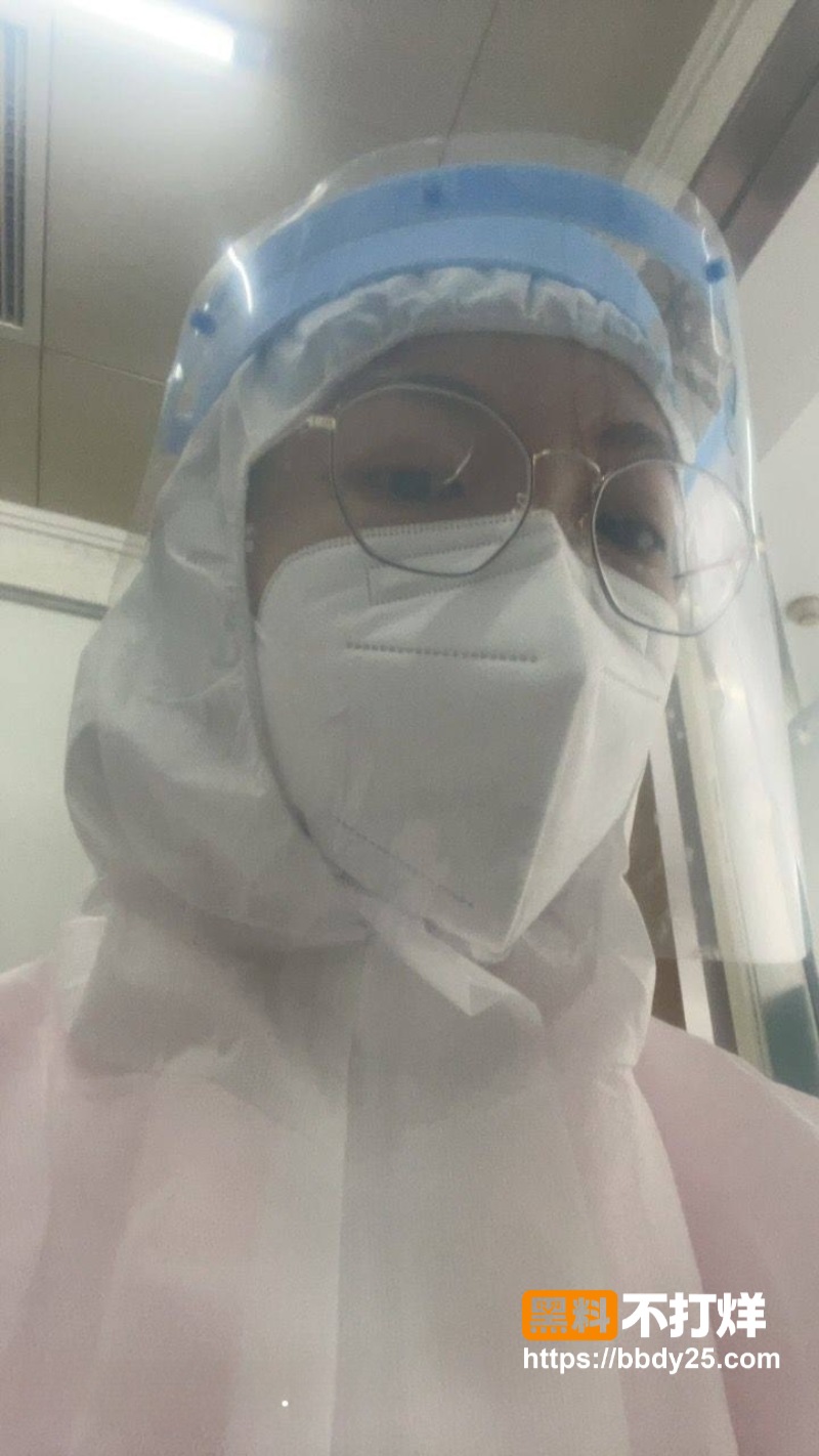 某三甲医院极品反差婊护士吴新园105