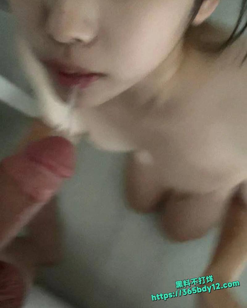 极品女大学生私下淫荡本性暴露14.