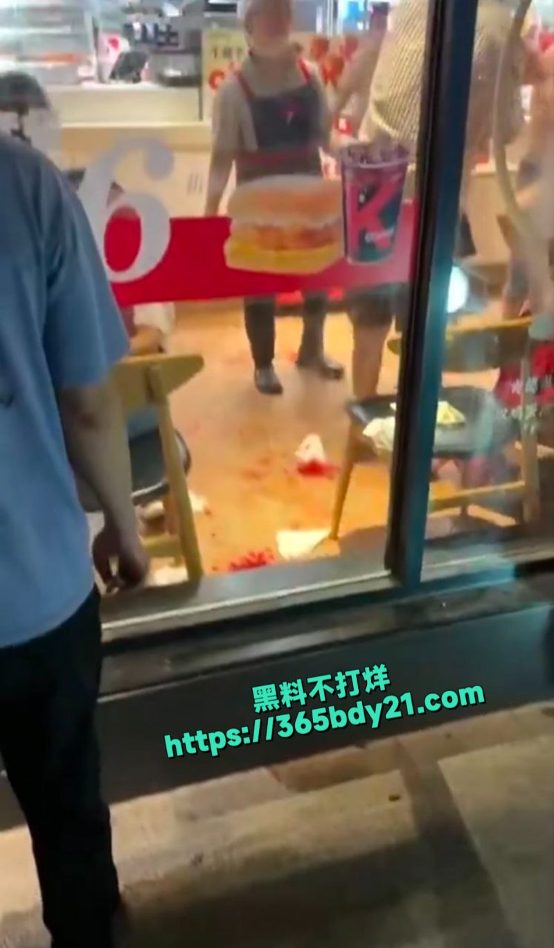 福建泉州市持刀伤人7