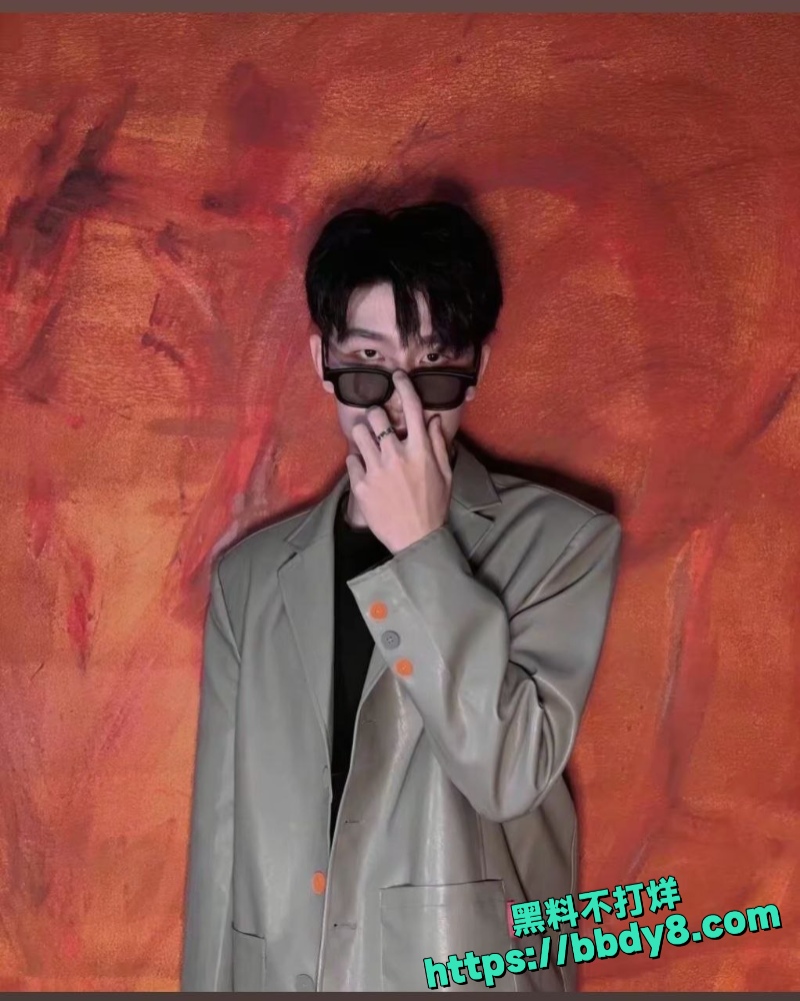 呼和浩特一女子李欣雨26