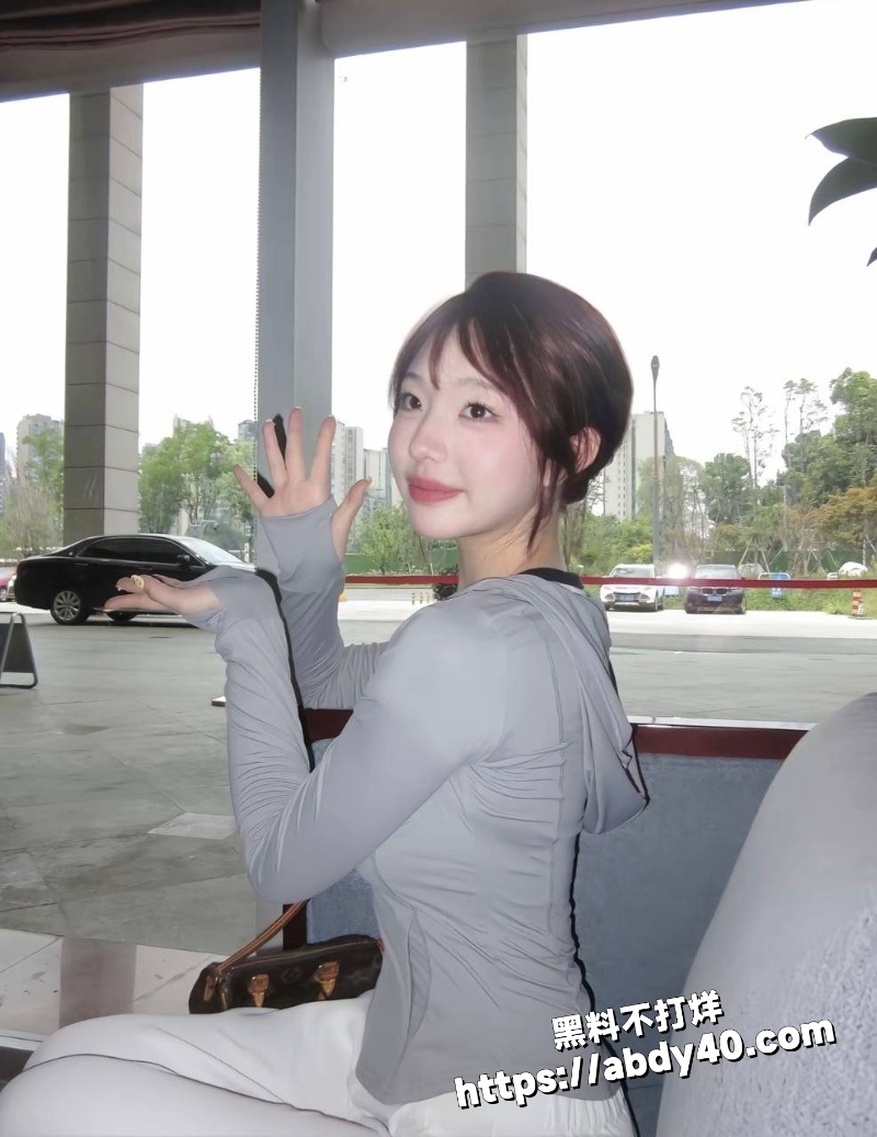 女主爆料说唱歌手TopBarry睡粉丝8