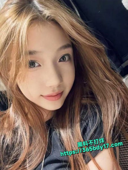 长春巨乳反差精神小妹赵艳酒店不雅视频流出 4