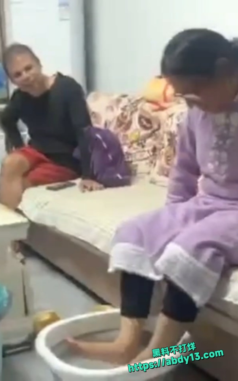 印度博主在外媒炫耀中国妻子7