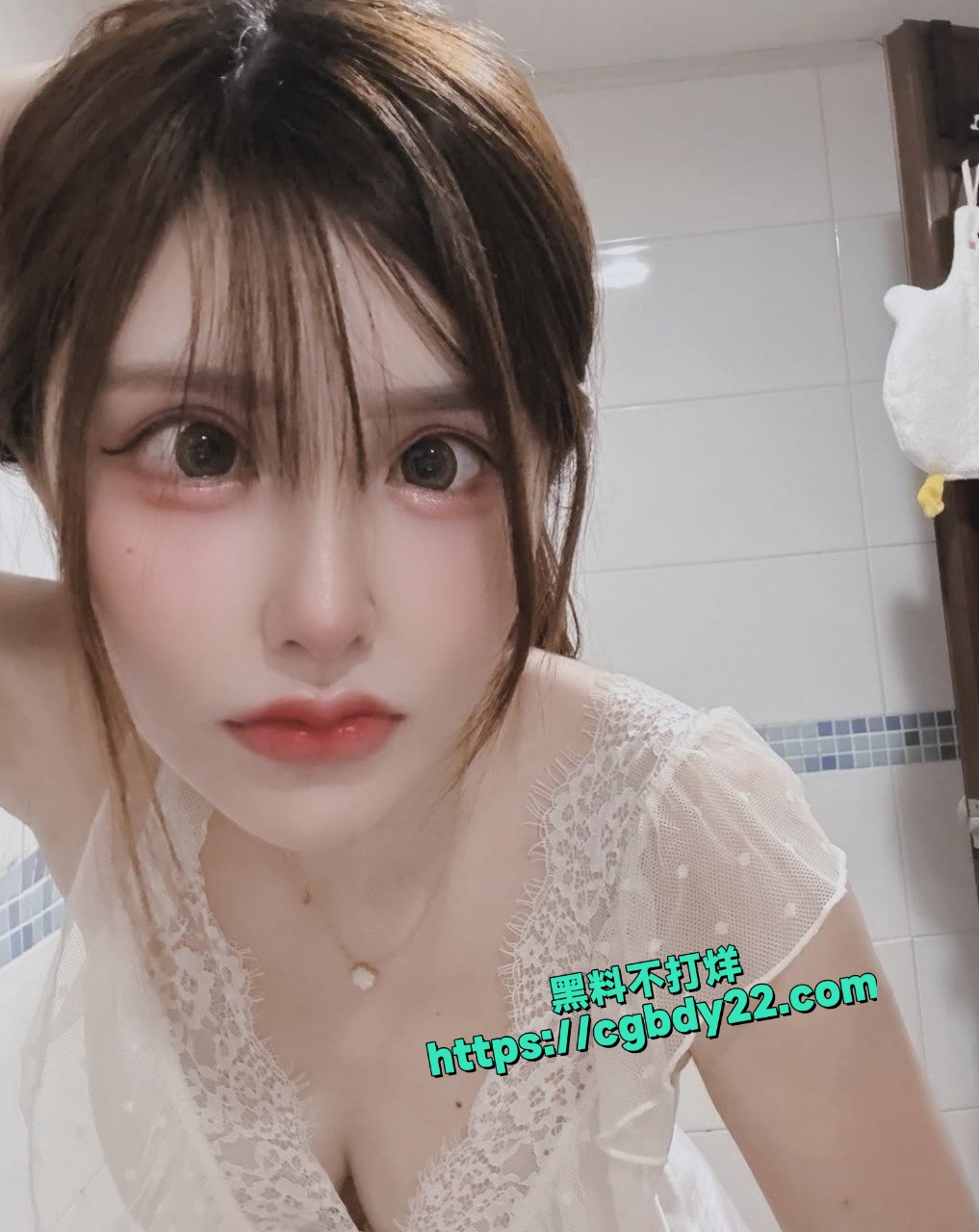 莫离自拍给男友的裸照和露脸揉奶自慰视频被泄密了5