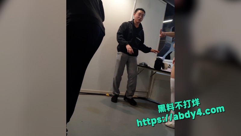 二次元漫展成色情买卖的重灾区 12