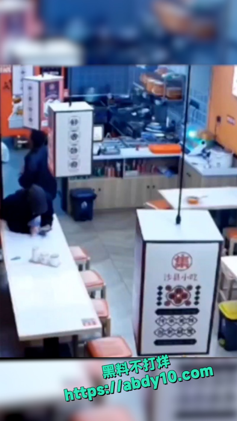 屁股有这么好闻吗 3