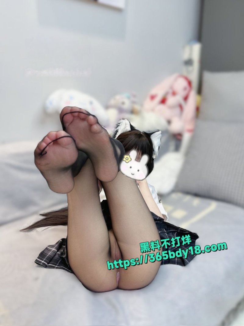 极品萝莉福利姬KAzhishen18