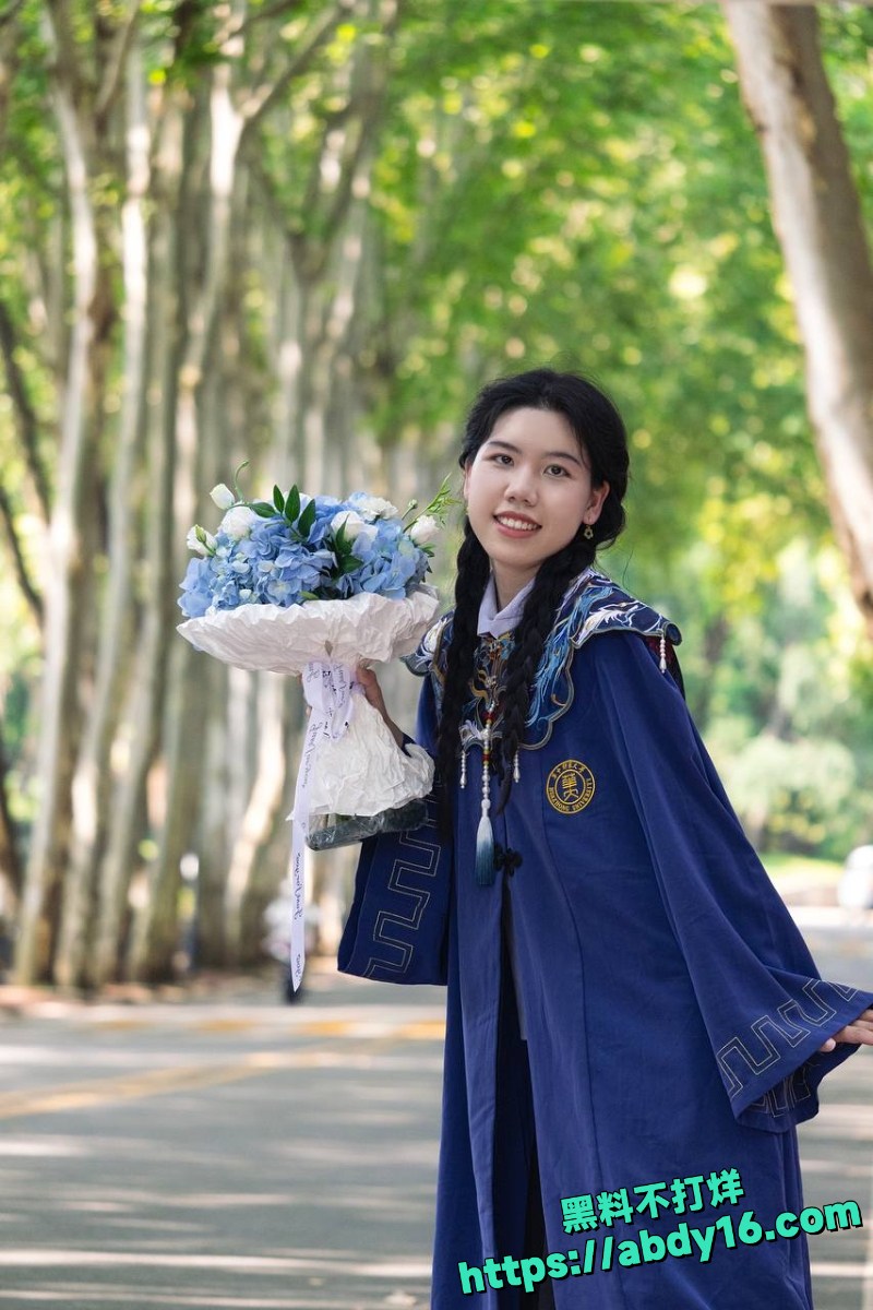 华中科技大学博士刘婷婷性爱视频流出8