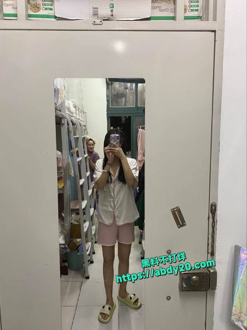 云南医学生张伊不雅视频流出 3