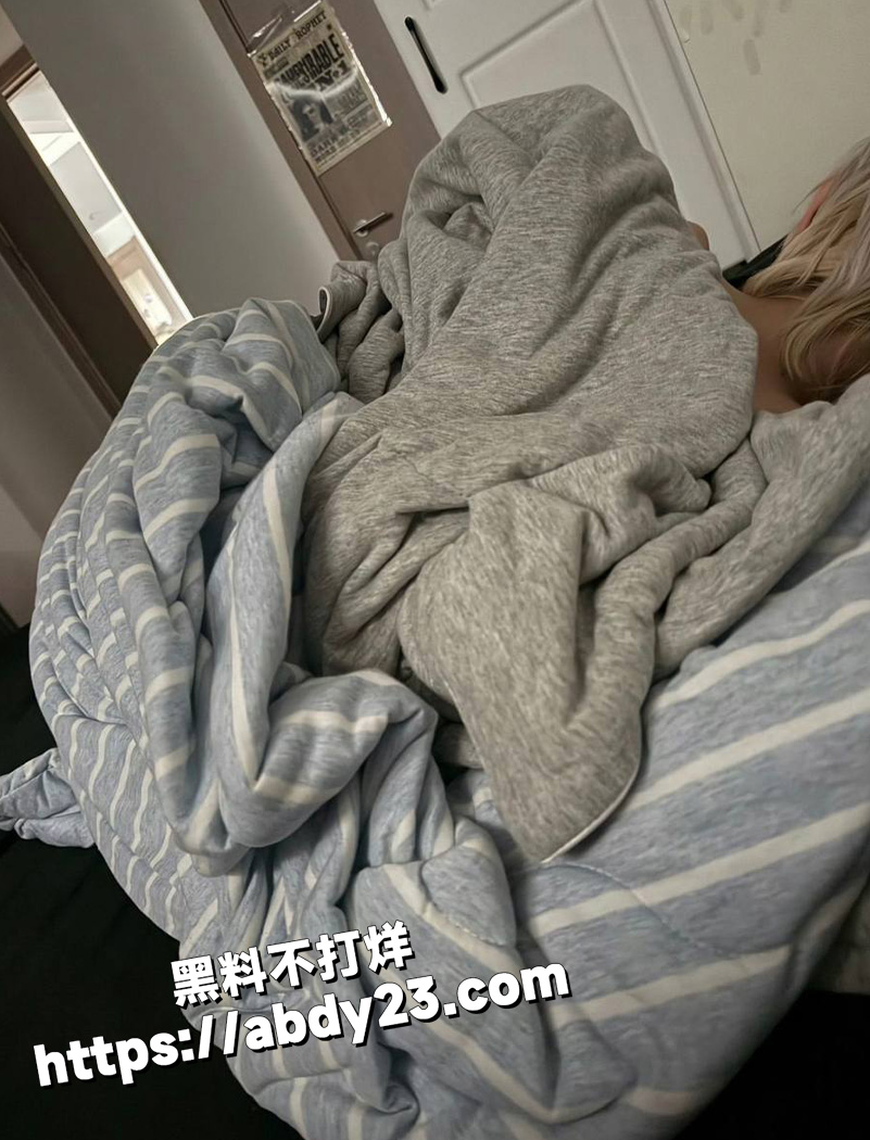 全网60w粉TS网红选妃睡粉35