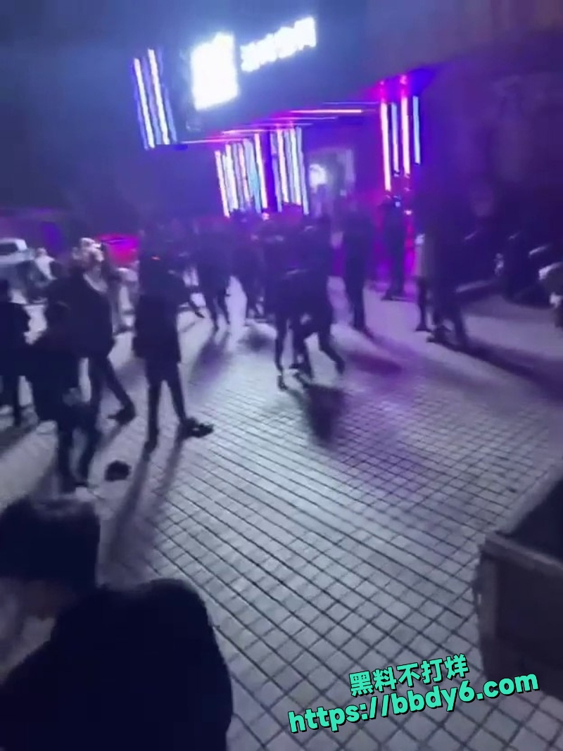 精神小伙 9