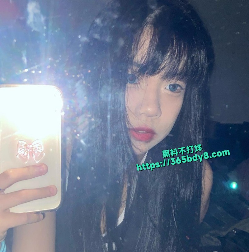 极品高颜值大三学姐婷妮1
