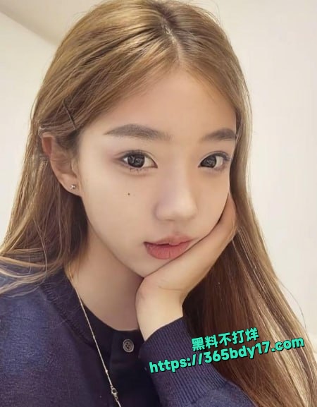 长春巨乳反差精神小妹赵艳酒店不雅视频流出 5
