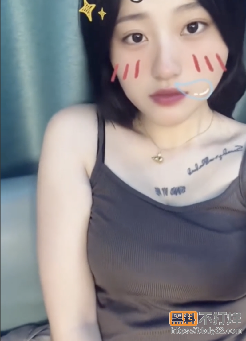 超可爱的白领上班族王家铭5