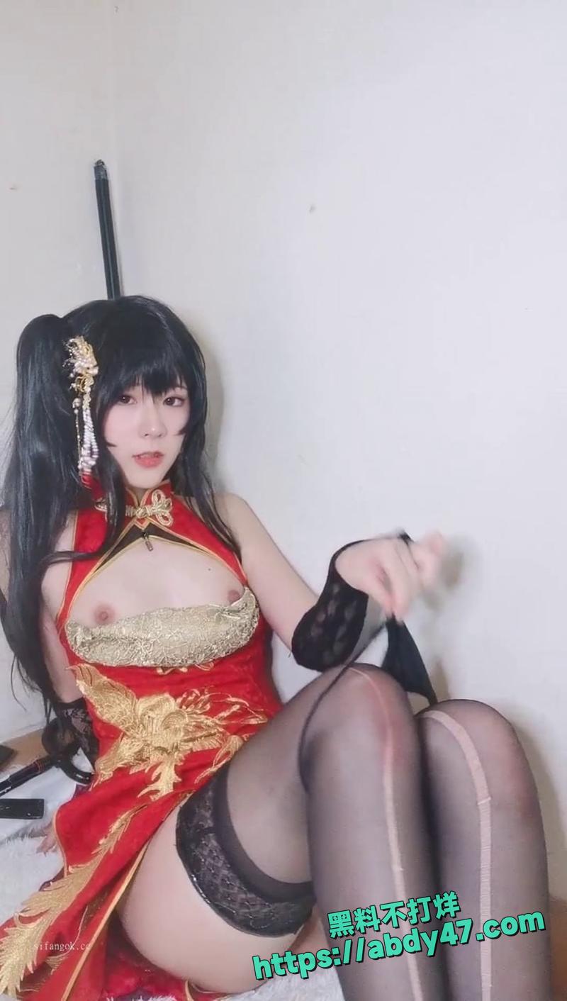 顶级反差Coser荃冉04
