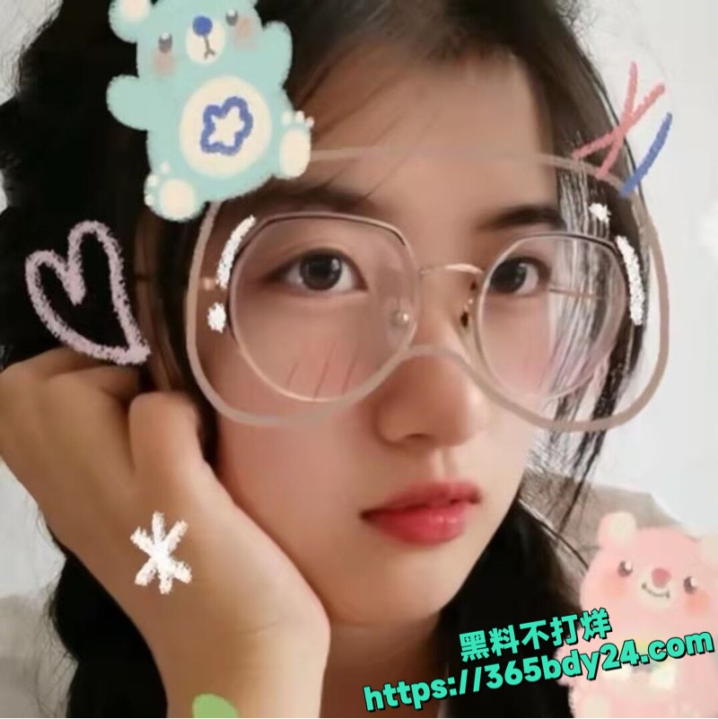 大学张爱佳口交私拍9