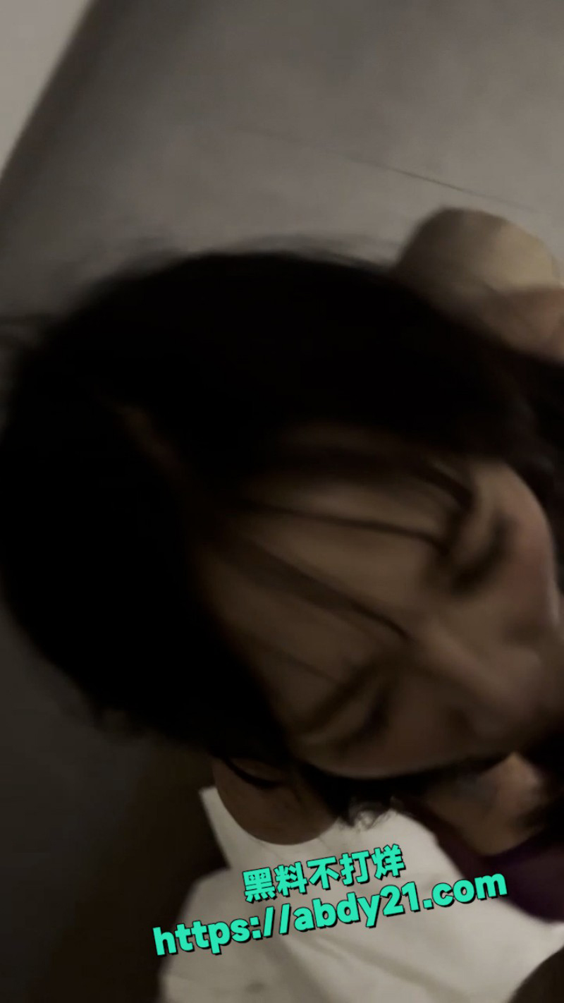 高颜值青春母狗鹿苑 9