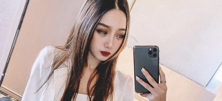 漂亮女神沦为小母狗 被金主爸爸调教 金钱能是女神做任何事