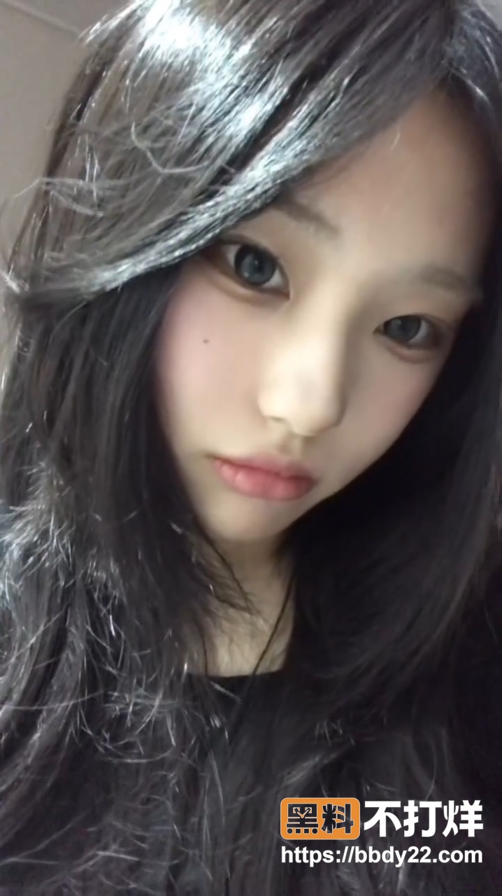 3万粉日系短发清纯妹3