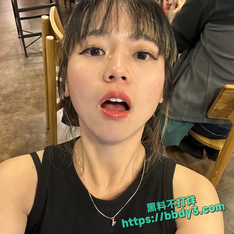 活泼的女孩2