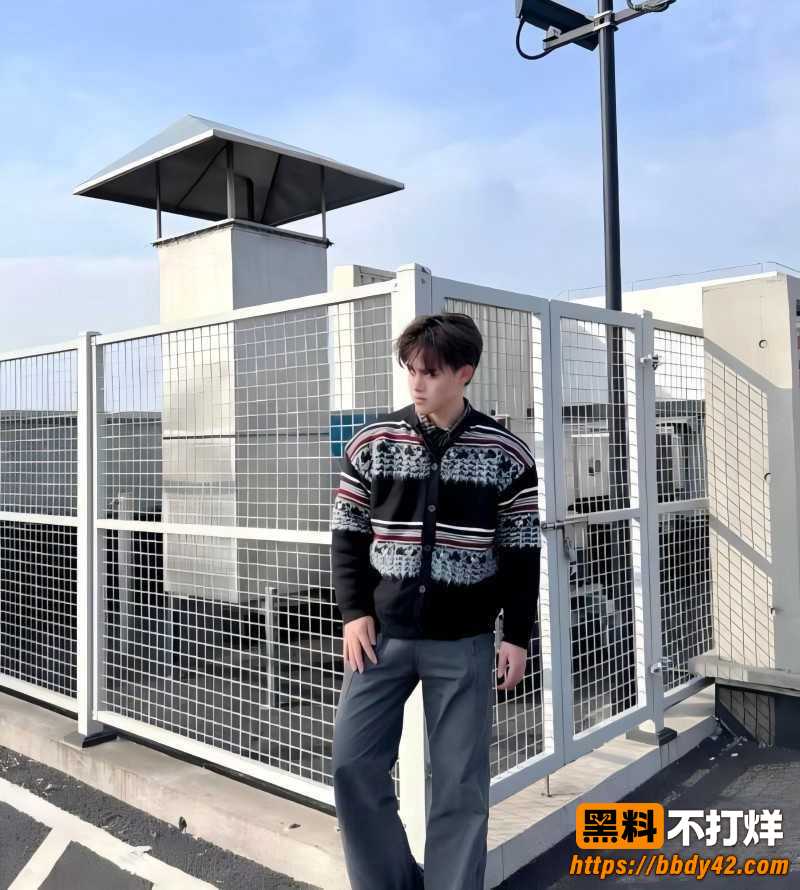 中德混血网红亚波伦被曝睡粉5