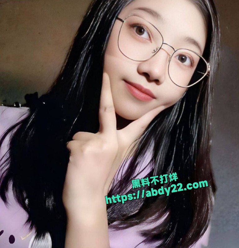 素人美女性爱视频流出 5