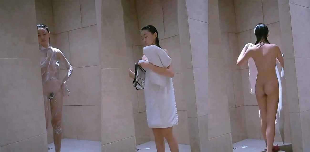 高颜值女大学生酒店约会洗澡被偷拍光滑水乳全身湿透诱人身材完全 暴露的秘密录像