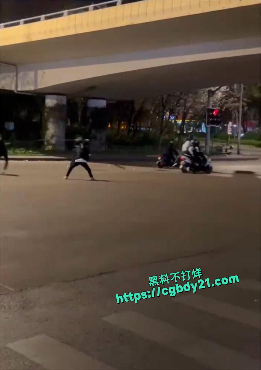 精神小伙1