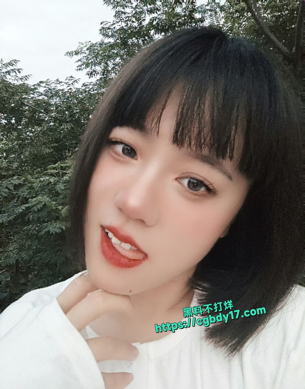 老师周红蕊，在恋爱期间出轨学生家长做母狗10