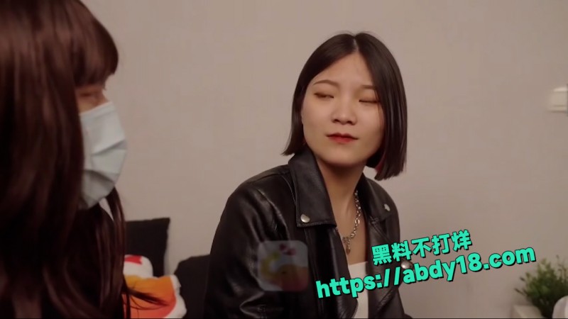 御姐施子涵调教闺蜜 2