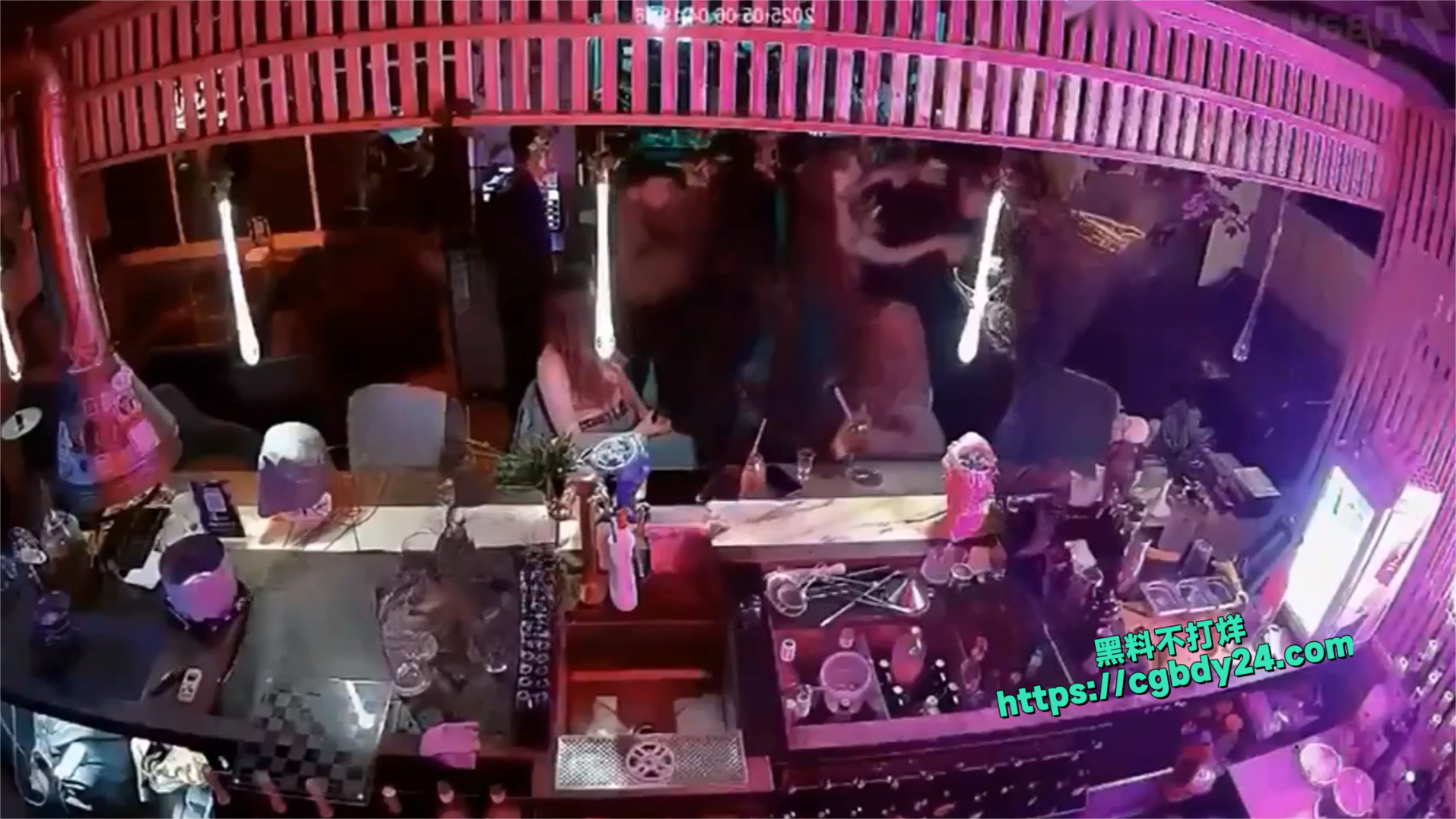俄罗斯一名21岁女子3
