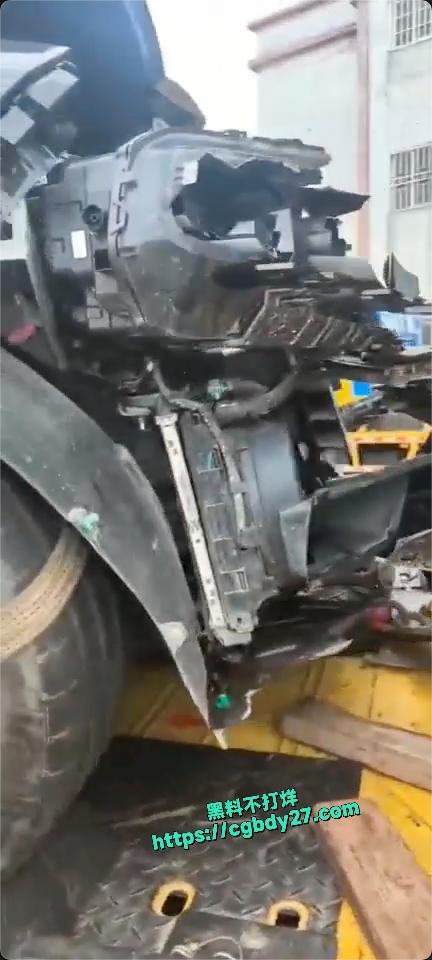 车祸直接追尾7