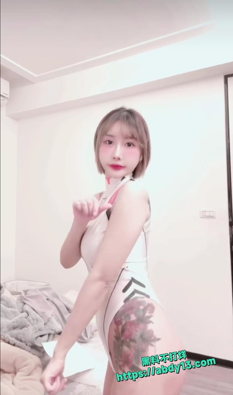 抖音13万粉博主杏妮早期流长发时6